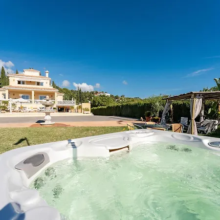 Camping With Sea View, Pool, Jacuzzi And Zen Garden - Only 5min To Town Holiday home Estepona
