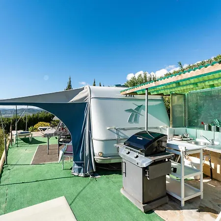 Camping With Sea View, Pool, Jacuzzi And Zen Garden - Only 5min To Town Holiday home *