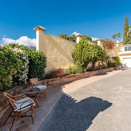 Holiday home Camping With Sea View, Pool, Jacuzzi And Zen Garden - Only 5min To Town Estepona