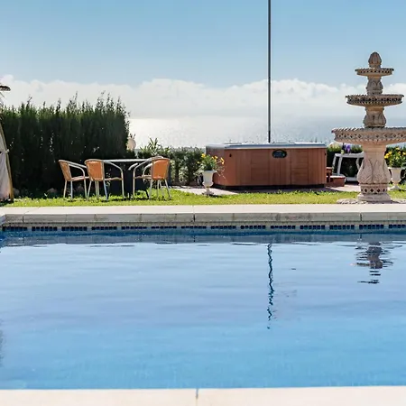 Holiday home Camping With Sea View, Pool, Jacuzzi And Zen Garden - Only 5min To Town